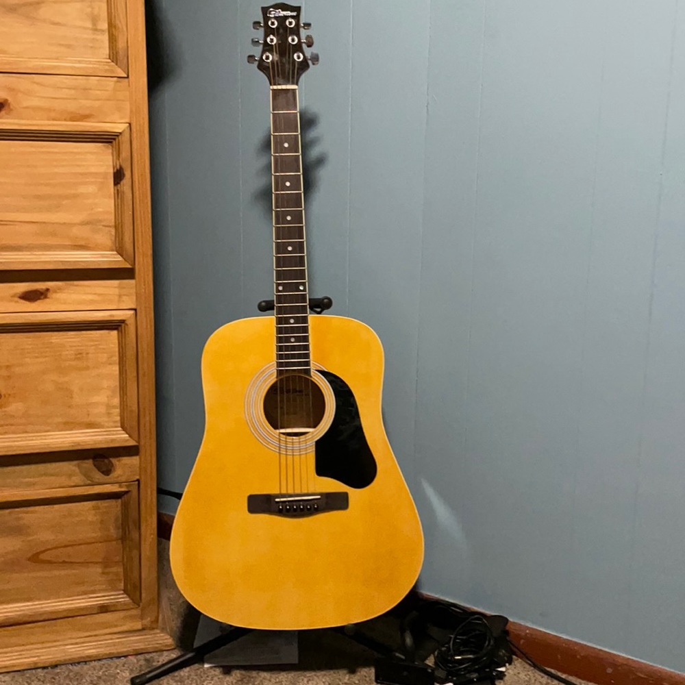 Silver stone guitar